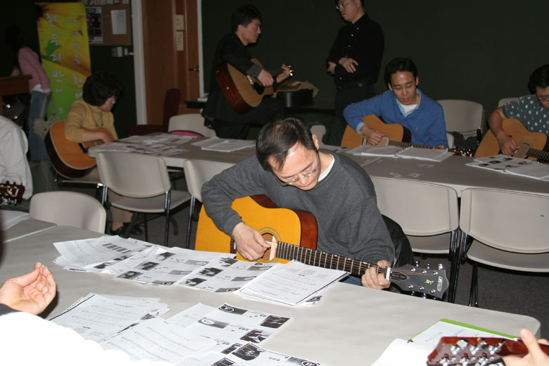 012708-guitar (5).jpg